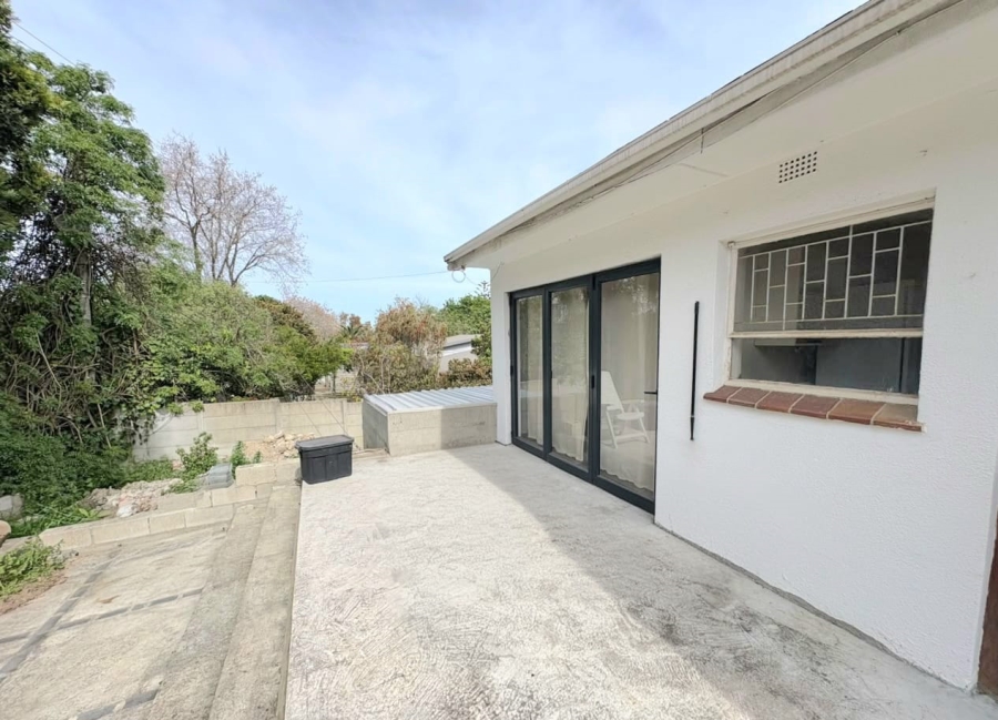 3 Bedroom Property for Sale in Kenridge Western Cape